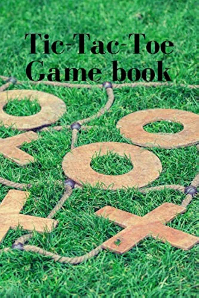 Tic-Tac-Toe Game book - fun game for kids and adults - template with grid and score - learn or teach your strategy - gift idea for boys and girls in all seasons: Cover with the game on the grass