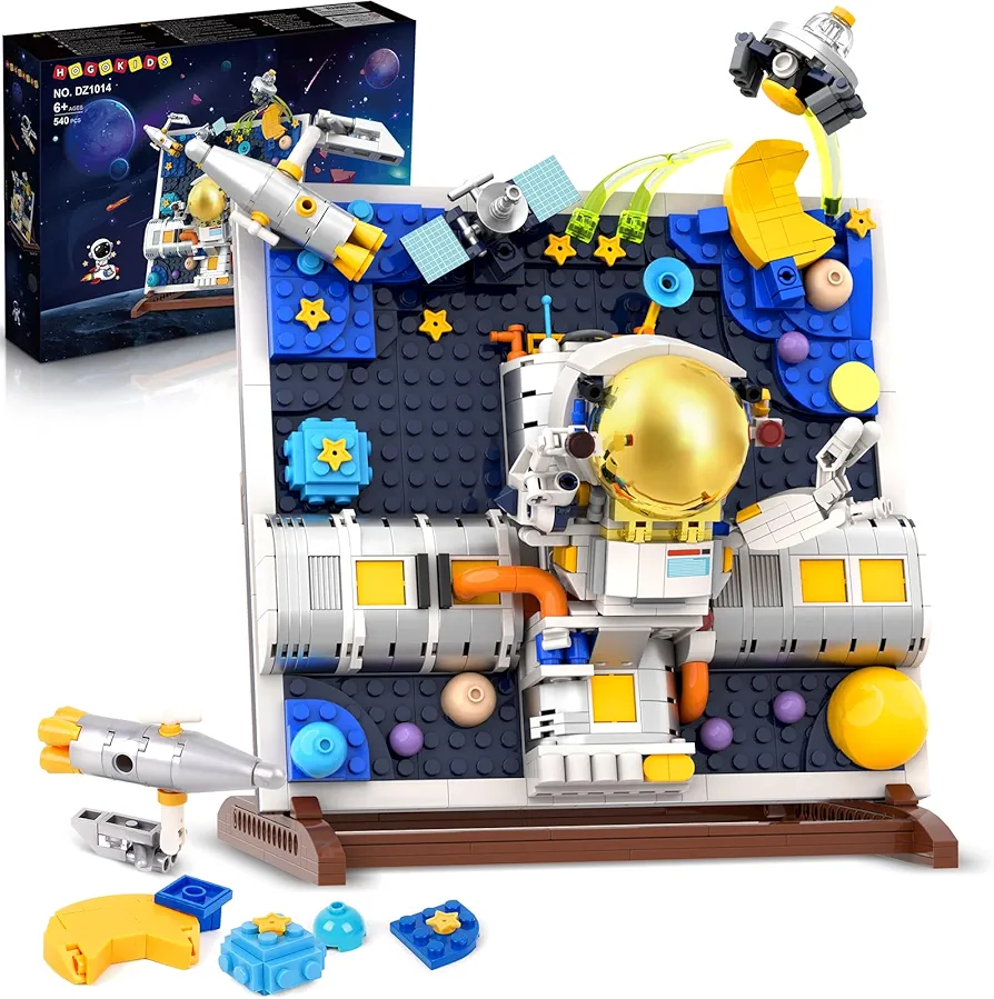 HOGOKIDS Space Building Toys for Kids - 540 PCS Astronaut Building Block Set with Stand, 3D Space Painting Frame for Children's Room Décor, Gift for Kids Boys and Girls Age 6 7 8 9 10 Years Old