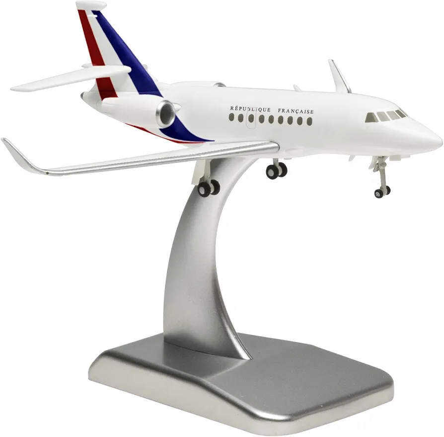 Daron Hogan French Air Force Falcon 2000LX Model Kit, 1/200 Scale